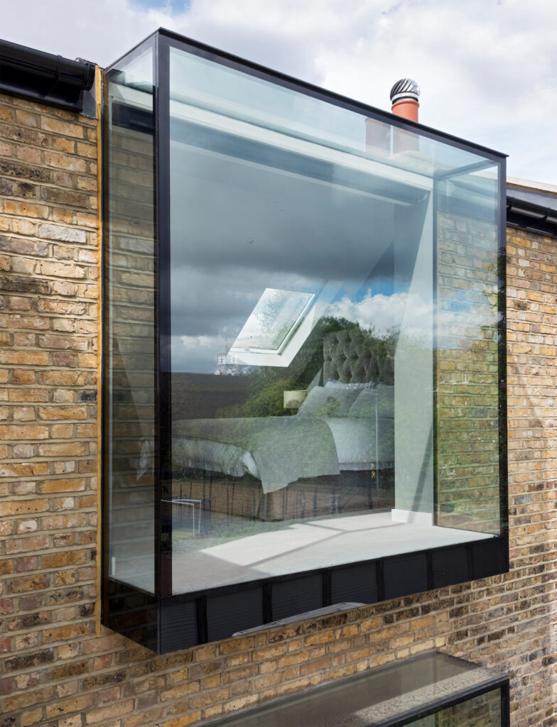 bespoke aluminium oriel window for loft conversion