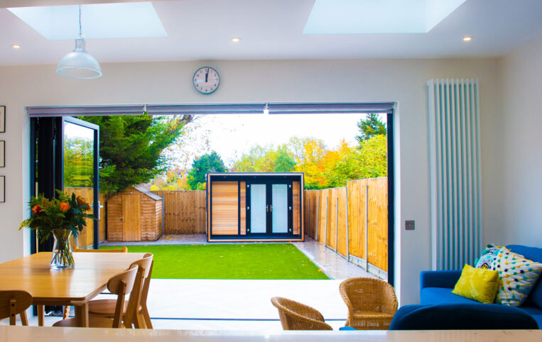 Muswell-Hill-Folding-sliding-aluminium-doors-ODC120-90_ODC-fixed-rooflights_9