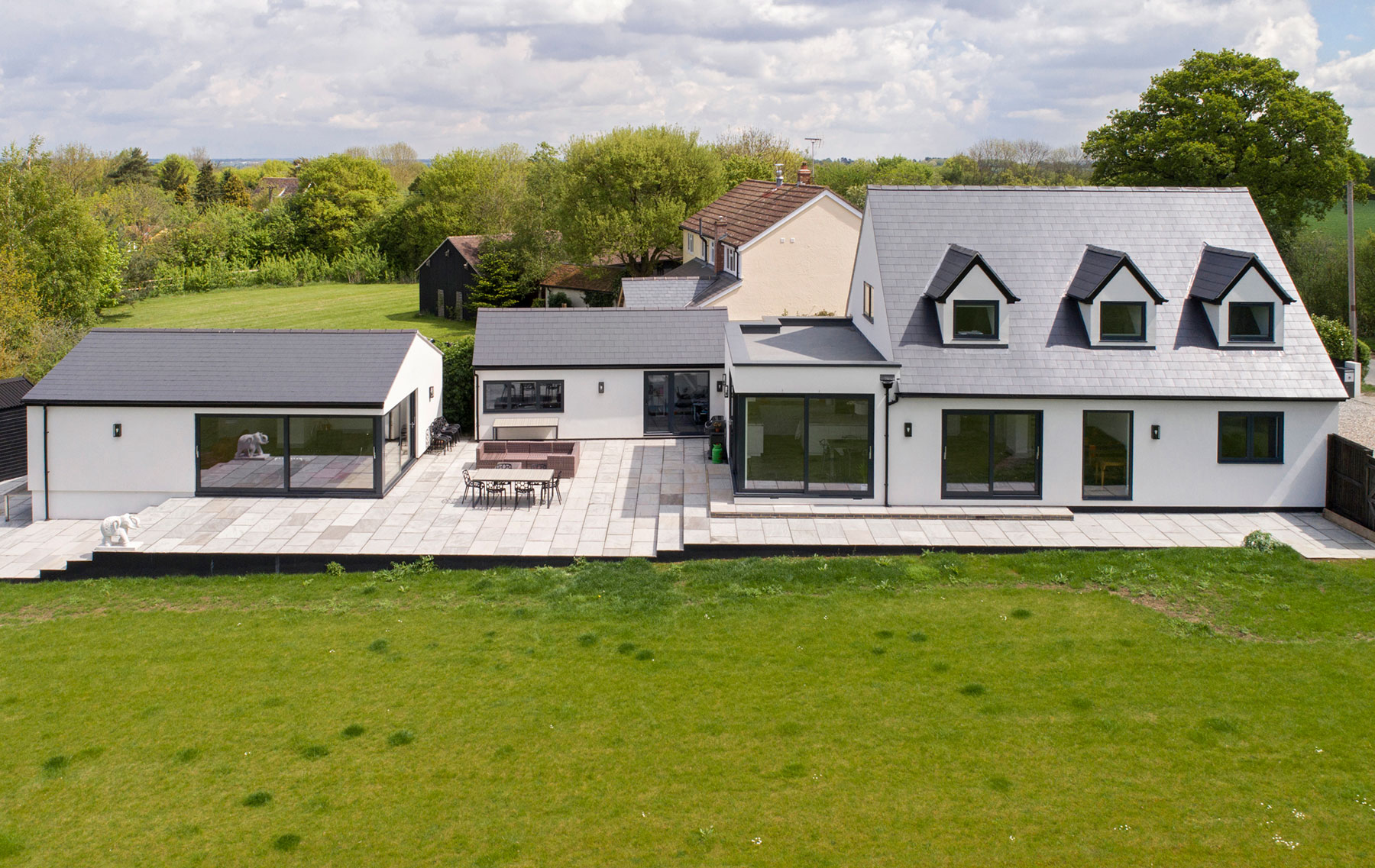 House renovation with sliding system ODC300, windows and aluminium curtain wall in Essex