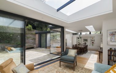 Sliding slimline floor to ceiling door SL800_94_fixed rooflight_1800x1137