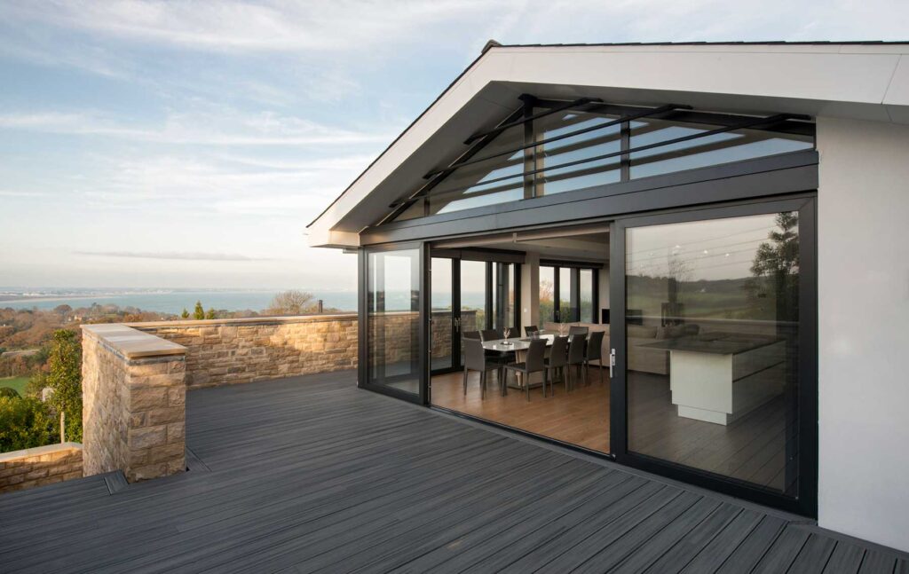 Sliding doors to terrace