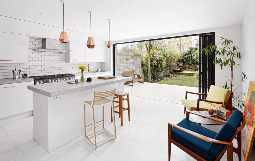 ODC121 aluminium bifold doors open up the garden for a Hackney home