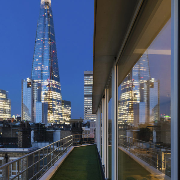 SL800 secure sliding doors for London penthouse