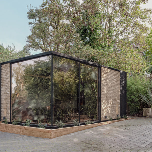 Corner to corner fixed glass for garden glass house
