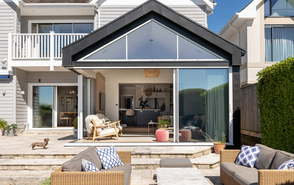 Full height sliding doors for garden extension